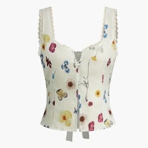 Open collar sleeveless vest with exposed navel lace border button flowers